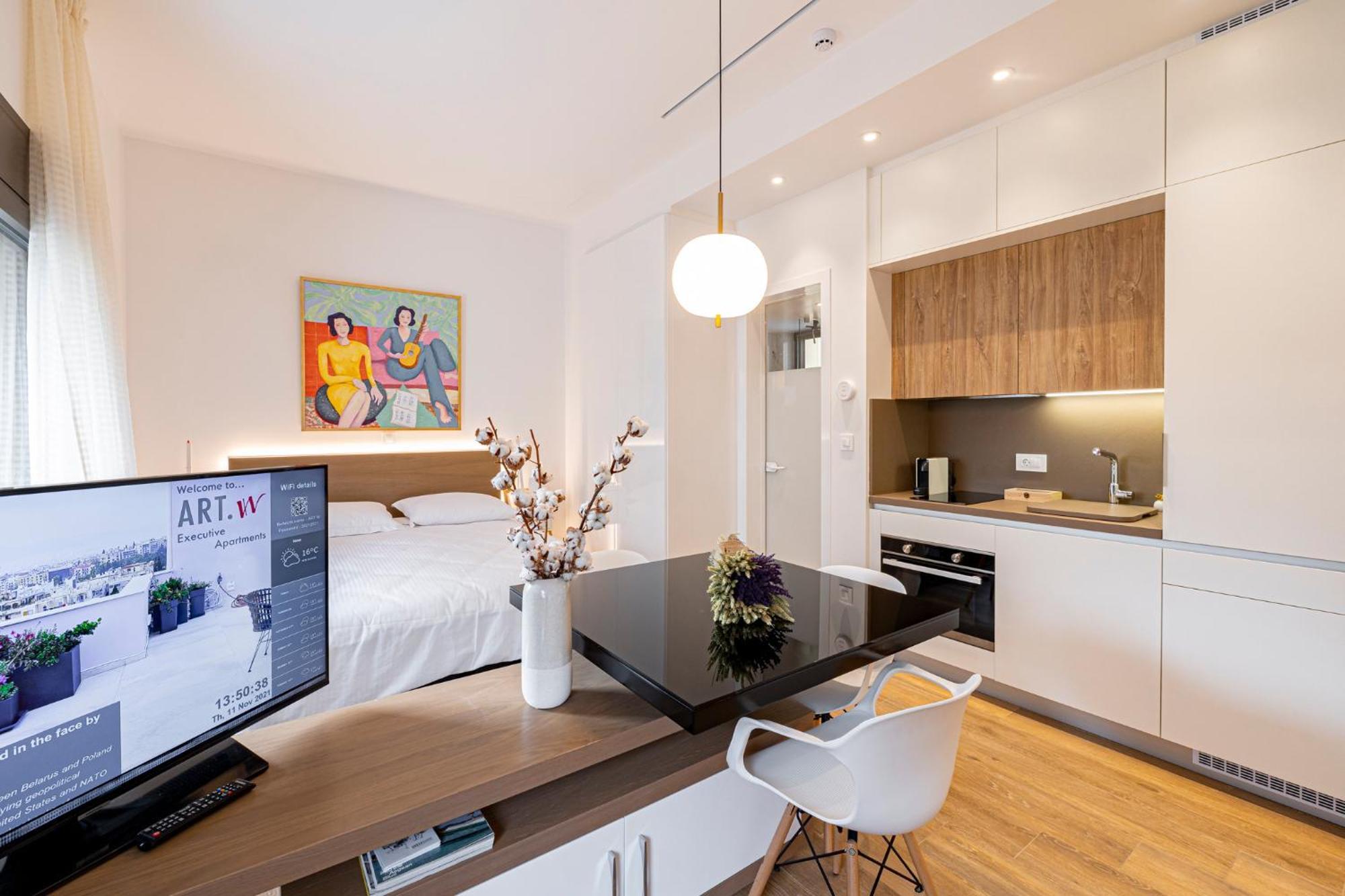Art-w Executive Apartment